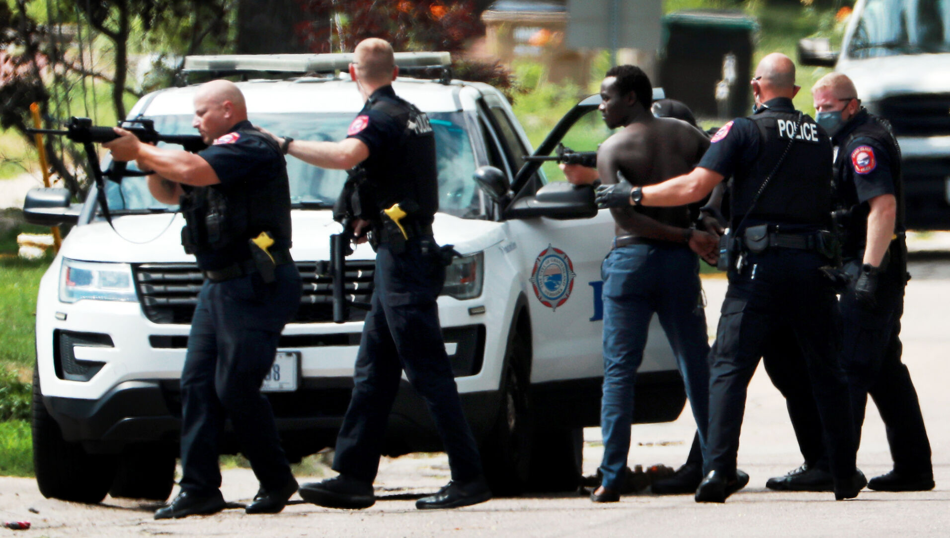 071820_StandOff001_bjs.JPG